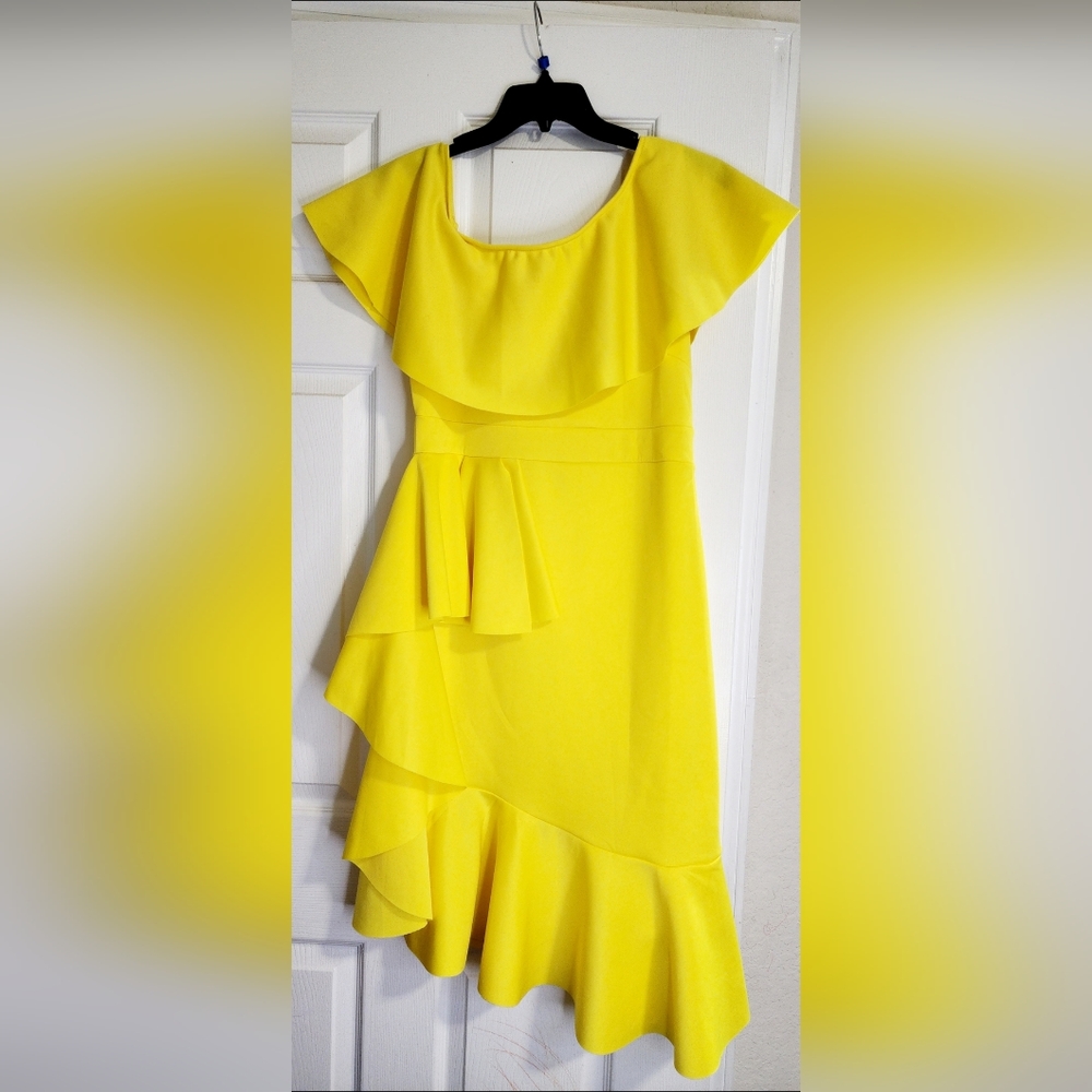 Hi-Lo off shoulder dress